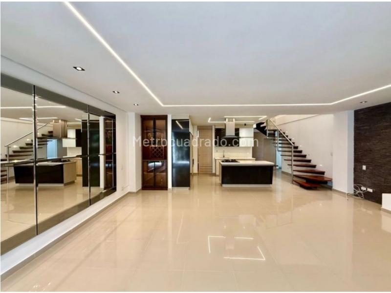 Exclusive 3BR House with Modern Design in Envigado - 3