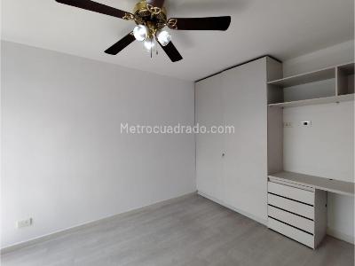 Apartamento de 4 alcobas en venta en El Poblado, Medellín, 171 m² · foto 10 de 20