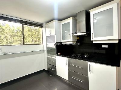 Apartamento de 3 alcobas en venta en El Poblado, Medellín, 120 m² · foto 14 de 20