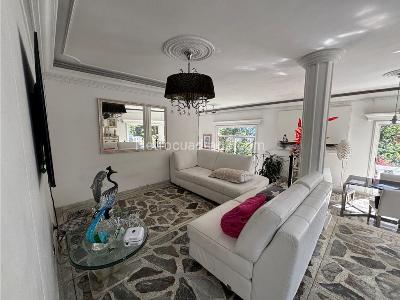 Casa de 5 alcobas en arriendo en Las Palmas, Medellín, 1000 m² · foto 13 de 14