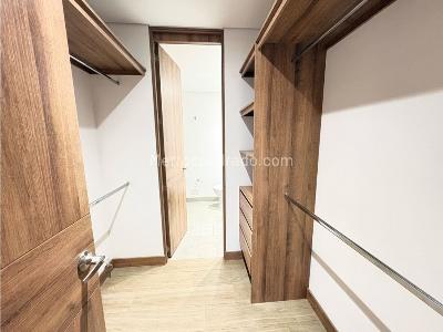 Apartaestudio en venta en Ciudad Del Rio, Medellín, 49 m² · foto 3 de 9