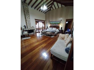 Casa de 4 alcobas en venta en Sabaneta, Medellín, 1530 m² · foto 4 de 20
