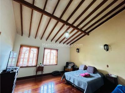 Casa de 4 alcobas en venta en Sabaneta, Medellín, 1530 m² · foto 11 de 20