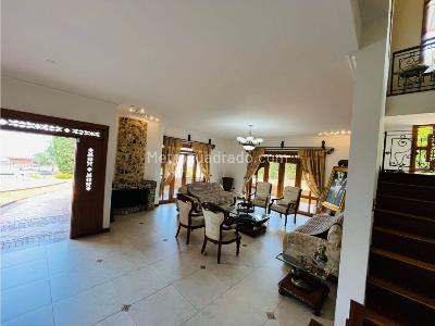 Casa de 4 alcobas en venta en Sabaneta, Medellín, 1530 m² · foto 18 de 20