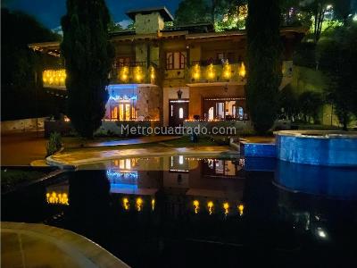 Casa de 4 alcobas en venta en Sabaneta, Medellín, 1530 m² · foto 19 de 20