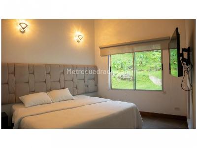 Casa de 5 alcobas en venta en Las Palmas, Envigado · foto 10 de 17