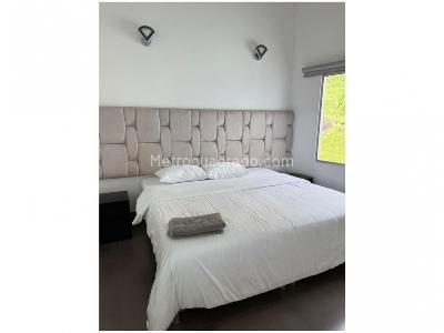 Casa de 5 alcobas en venta en Las Palmas, Envigado · foto 13 de 17