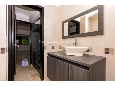 Casa de 3 alcobas en venta en Alejandria, Medellín, 269 m² · foto 15 de 20