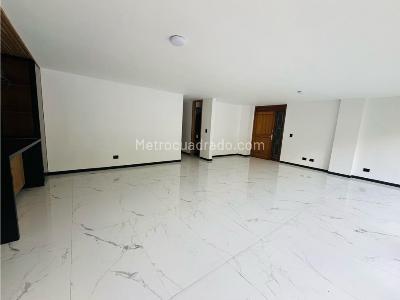 Apartamento de 4 alcobas en venta en El Poblado, Medellín, 165 m² · foto 2 de 20
