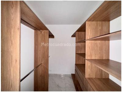 Apartamento en venta en El Poblado, Medellín · foto 12 de 18