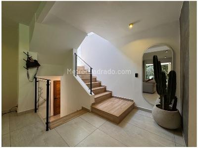 Casa de 4 alcobas en venta en El Poblado, Medellín, 680 m² · foto 7 de 18