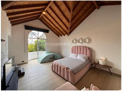 Casa de 4 alcobas en venta en El Poblado, Medellín, 680 m² · foto 10 de 18