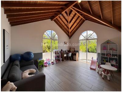 Casa de 4 alcobas en venta en El Poblado, Medellín, 680 m² · foto 12 de 18
