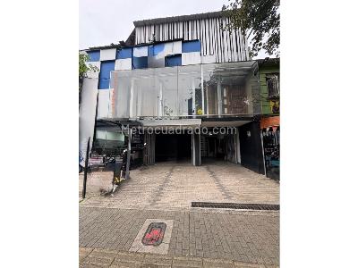 Local Comercial en Arriendo, Laureles, Medellín