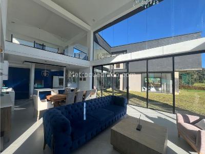 Casa en Arriendo, Alto De Las Palmas, Envigado