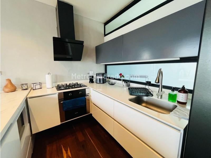 Apartamento Estiloso de 1 Alcoba en Arriendo en Poblado San Lucas - 5