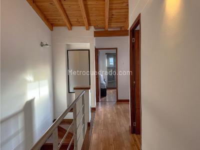 Casa de 3 alcobas en venta en Loma El Atravesado, Envigado, 198 m² · foto 5 de 12