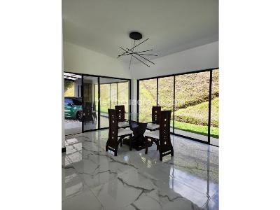 Casa de 3 alcobas en arriendo en Ojo De Agua, Rionegro, 350 m² · foto 7 de 20