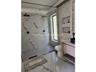 Casa de 3 alcobas en arriendo en Ojo De Agua, Rionegro, 350 m² · foto 14 de 20