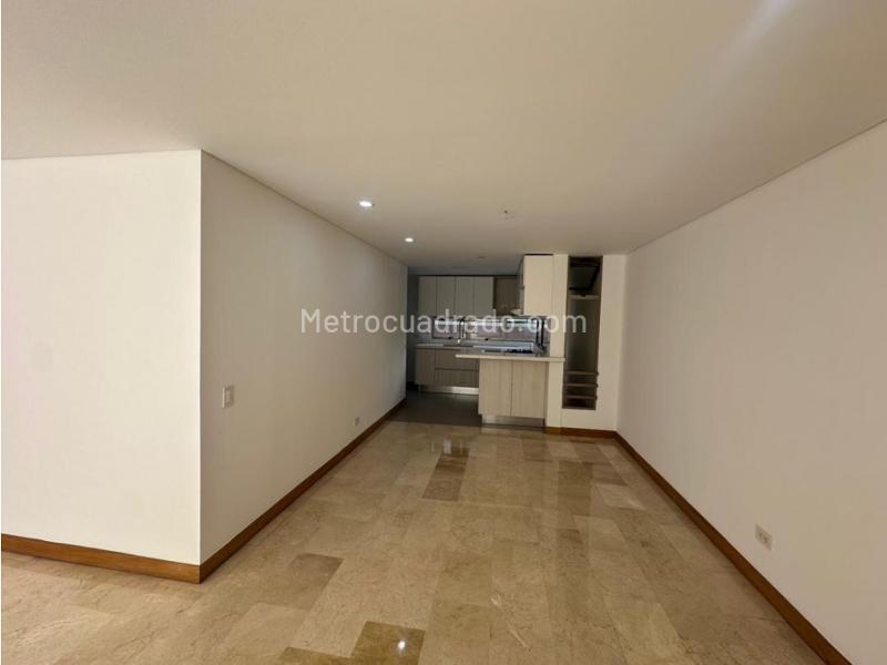 Apartamento de 2 Alcobas en Venta en El Poblado (125 m²) con 2 Parqueaderos - 4
