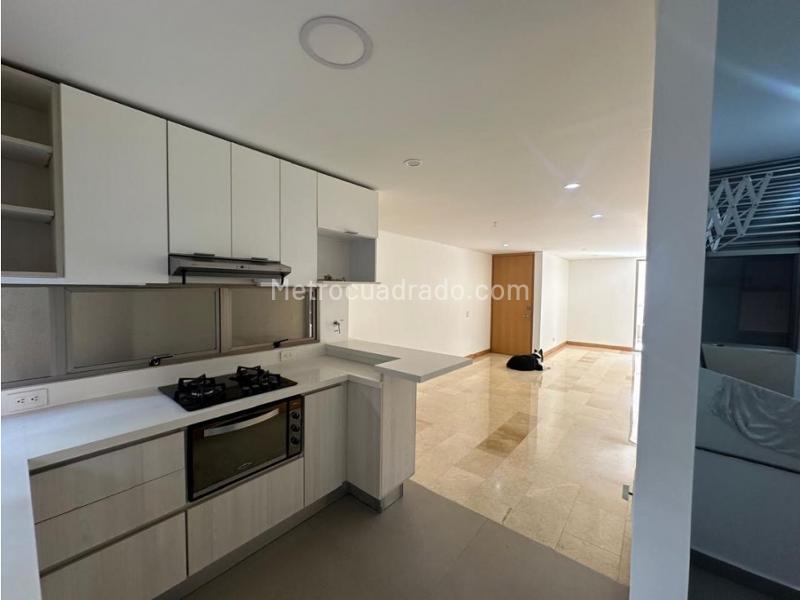 Apartamento de 2 Alcobas en Venta en El Poblado (125 m²) con 2 Parqueaderos - 6