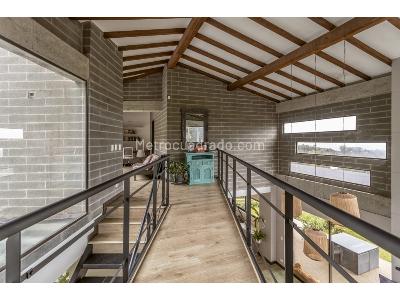 Casa de 3 alcobas en venta en Santa Elena, Medellín · foto 6 de 18