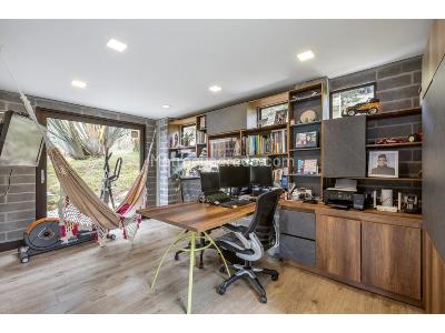 Casa de 3 alcobas en venta en Santa Elena, Medellín · foto 8 de 18