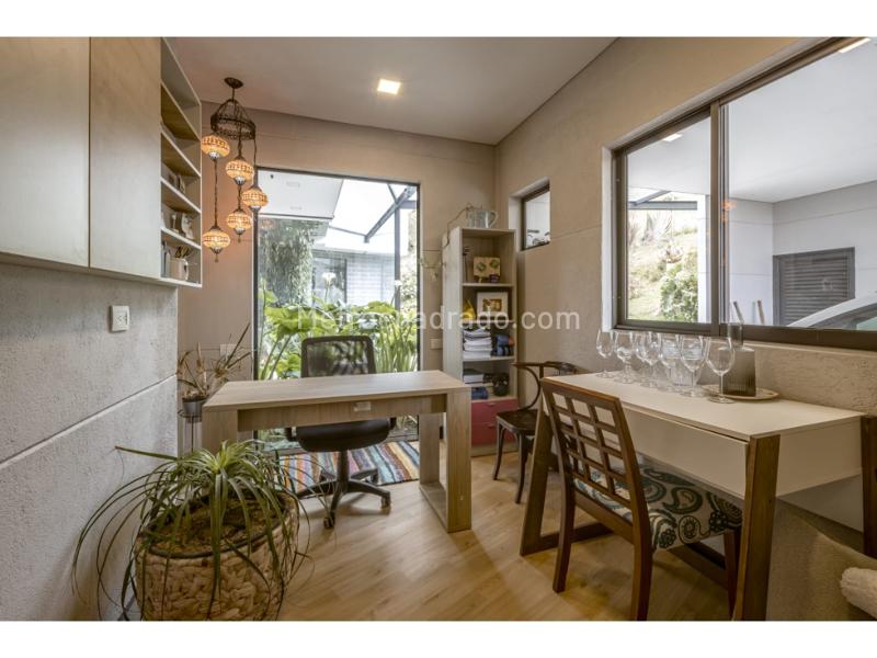 Spacious 3BR Country House in Santa Elena - 4