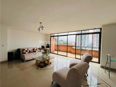 Apartamento en venta en Castropol, Medellín · foto 2 de 19