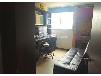 Apartamento de 3 alcobas en venta en Sabaneta, Sabaneta, 87 m² · foto 3 de 10