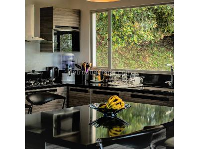 Casa de 5 alcobas en venta en Llanogrande, Rionegro, 366 m² · foto 4 de 8
