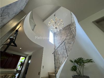 Casa de 4 alcobas en venta en Benedictinos, Envigado, 320 m² · foto 16 de 20