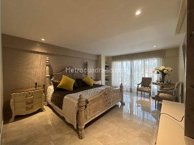 Casa de 4 alcobas en venta en Benedictinos, Envigado, 320 m² · foto 19 de 20
