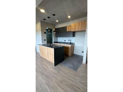 Apartamento de 2 alcobas en venta en Barro Blanco, Rionegro, 69 m² · foto 2 de 11