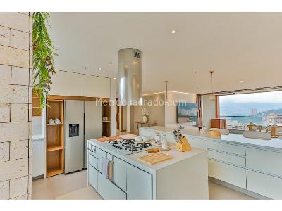 Apartamento de 2 alcobas en arriendo en El Tesoro, Medellín, 205 m² · foto 3 de 20