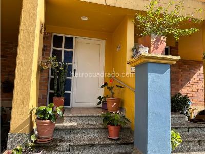 Casa de 5 alcobas en venta en La Ceja, Rionegro, 180 m² · foto 2 de 19