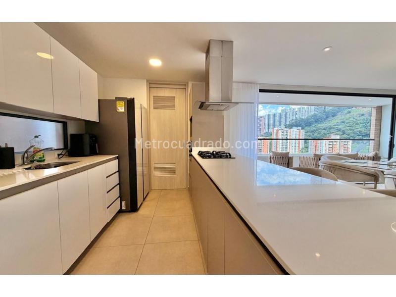 Apartamento Amoblado Exclusivo de 3 Alcobas en El Poblado - 6
