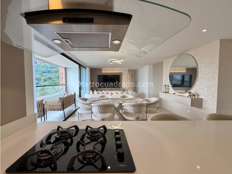 Apartamento Amoblado Exclusivo de 3 Alcobas en El Poblado - 7