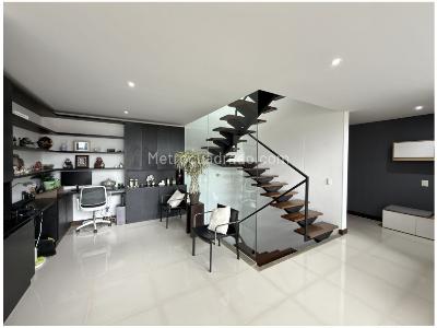 Casa de 4 alcobas en venta en Loma Del Escobero, Envigado, 640 m² · foto 9 de 20
