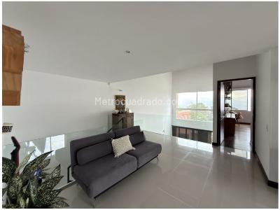 Casa de 4 alcobas en venta en Loma Del Escobero, Envigado, 640 m² · foto 11 de 20