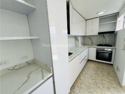 Apartamento de 4 alcobas en venta en Laureles, Medellín, 160 m² · foto 8 de 20