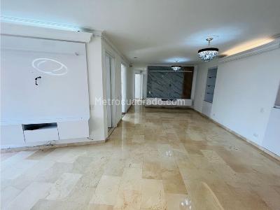 Apartamento de 4 alcobas en venta en Laureles, Medellín, 160 m² · foto 9 de 20