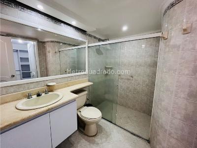 Apartamento de 4 alcobas en venta en Laureles, Medellín, 160 m² · foto 10 de 20