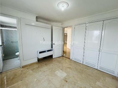 Apartamento de 4 alcobas en venta en Laureles, Medellín, 160 m² · foto 19 de 20
