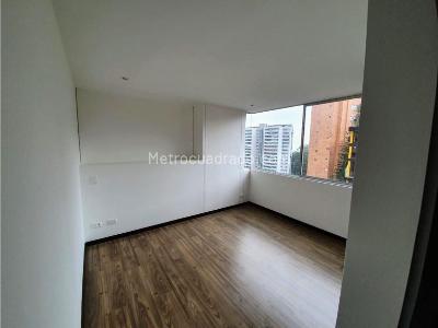 Apartamento de 2 alcobas en venta en Envigado, Envigado, 78 m² · foto 6 de 10