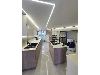 Apartamento en venta en El Poblado, Medellín · foto 4 de 20