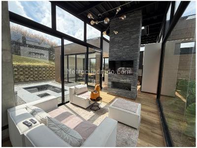 Casa de 3 alcobas en venta en Las Palmas, Envigado, 1500 m² · foto 4 de 8