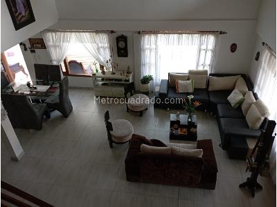 Casa de 4 alcobas en venta en Vereda Abreo, Rionegro · foto 2 de 11
