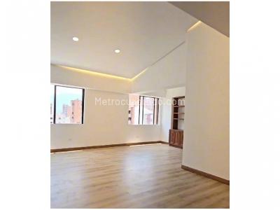 Apartamento en venta en Laureles, Medellín · foto 3 de 13