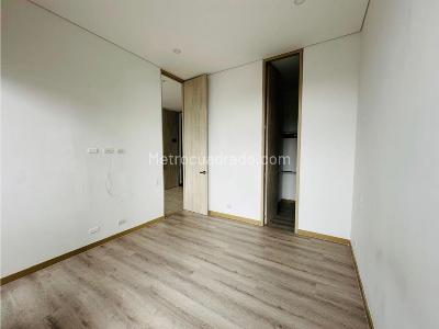 Apartamento de 2 alcobas en venta en Envigado, Envigado, 76 m² · foto 17 de 20